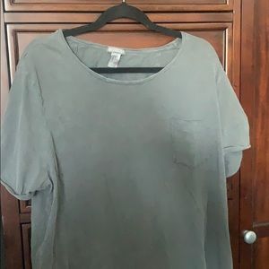 H&M Divided Distressed tee